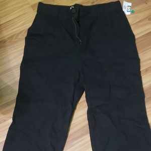 Original Use cropped skate pants. Size 28 brandnew
